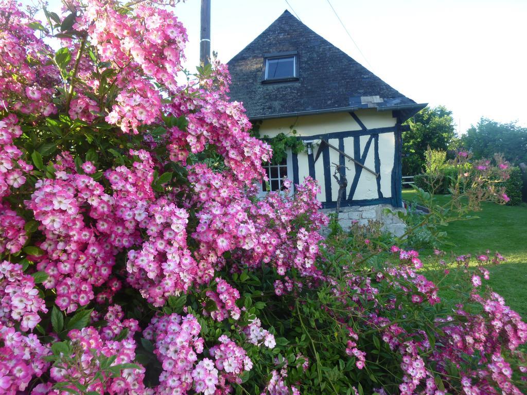 Chambre D'Hotes Au Fil De L'Eau Jumieges Exterior photo