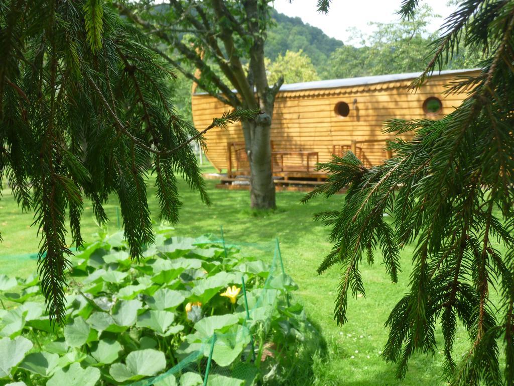 Chambre D'Hotes Au Fil De L'Eau Jumieges Exterior photo